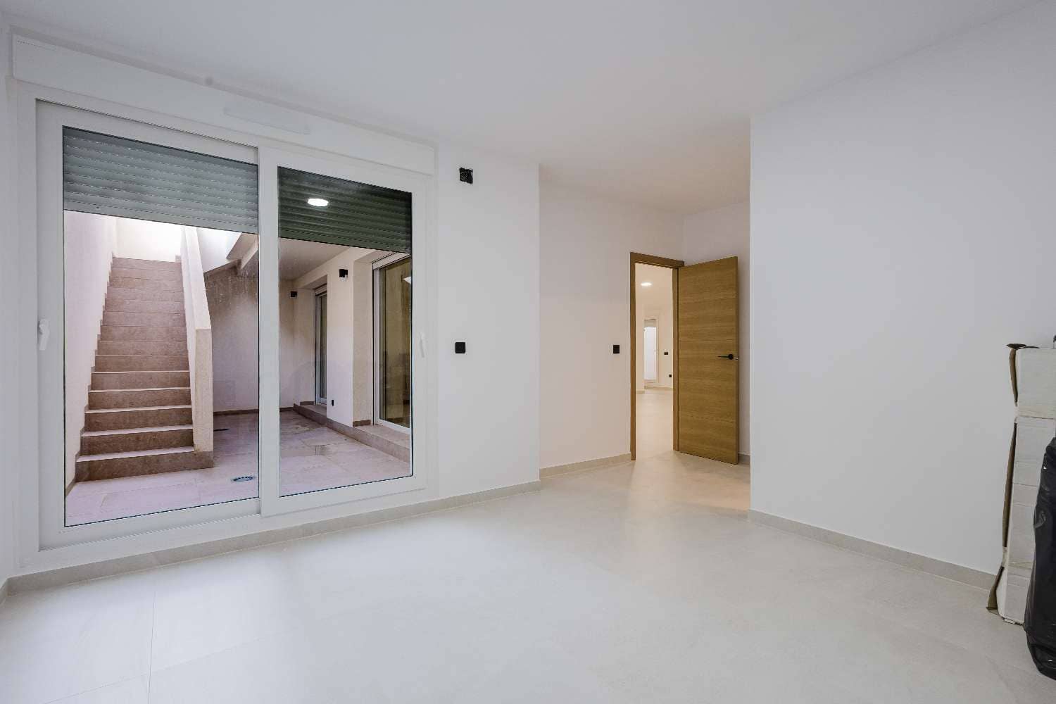 4 slaapkamer Villa te koop in Algorfa met zwembad garage - € 770.000 (Ref: 9651332)