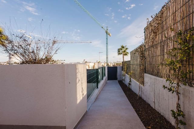 4 slaapkamer Villa te koop in Algorfa met zwembad garage - € 770.000 (Ref: 9651332)