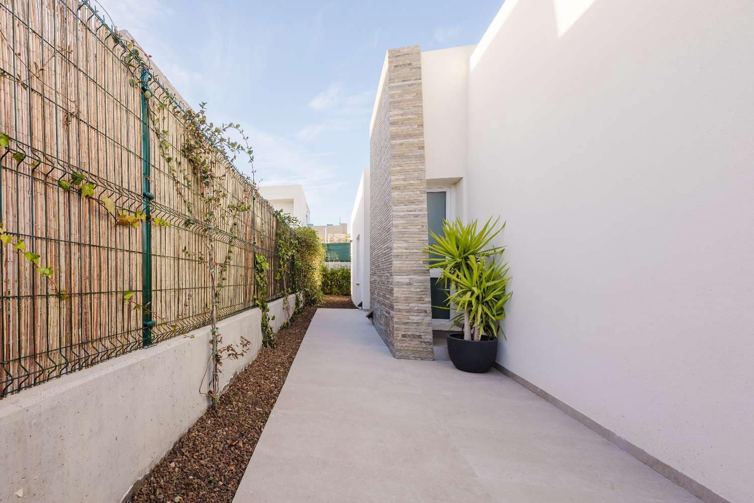 4 slaapkamer Villa te koop in Algorfa met zwembad garage - € 770.000 (Ref: 9651332)