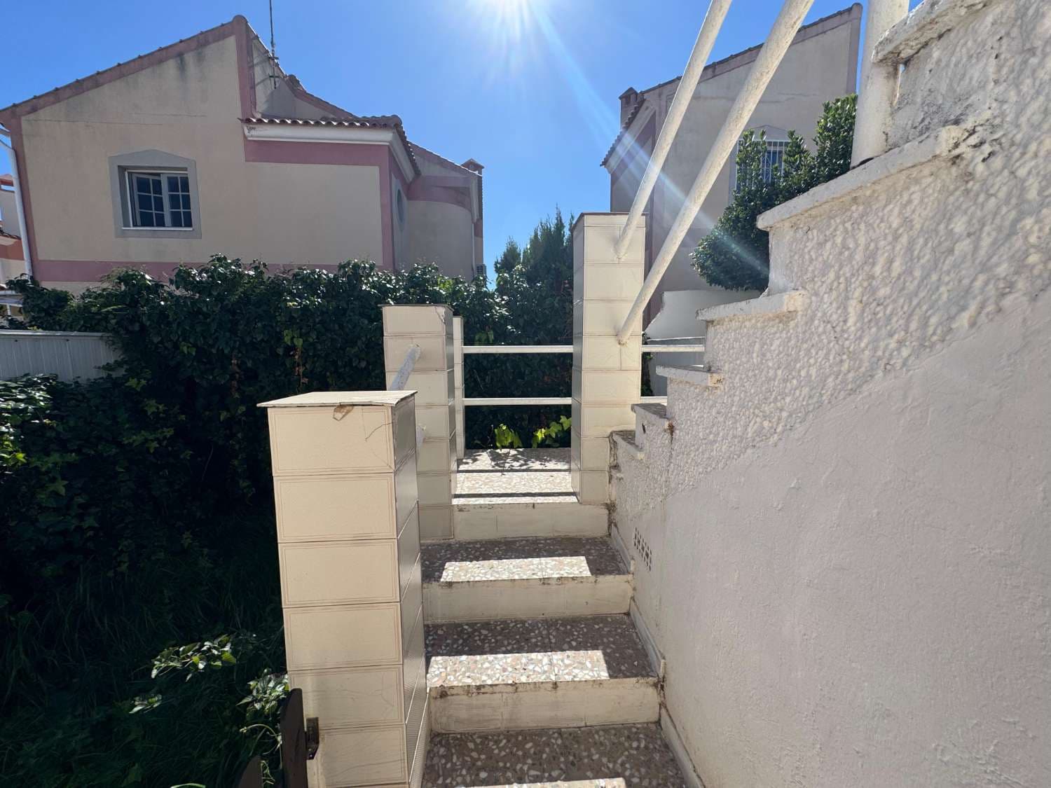 3 bedroom Terraced Villa for sale in Torrevieja with garage - € 196,000 (Ref: 9651334)