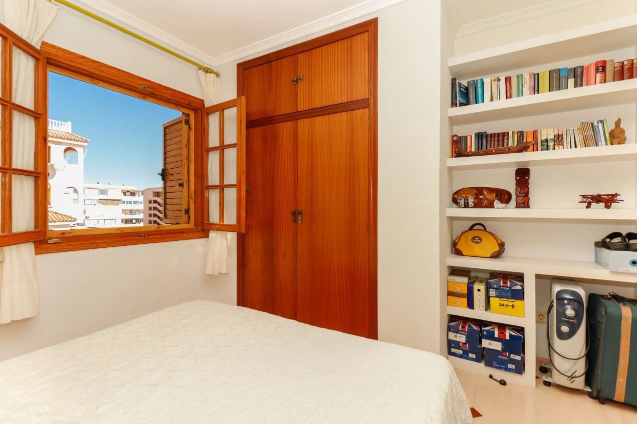 1 makuuhuone Huoneisto myytävänä paikassa Cabo Cervera mukana 
autotalli - 179 000 € (Ref: 9655782)