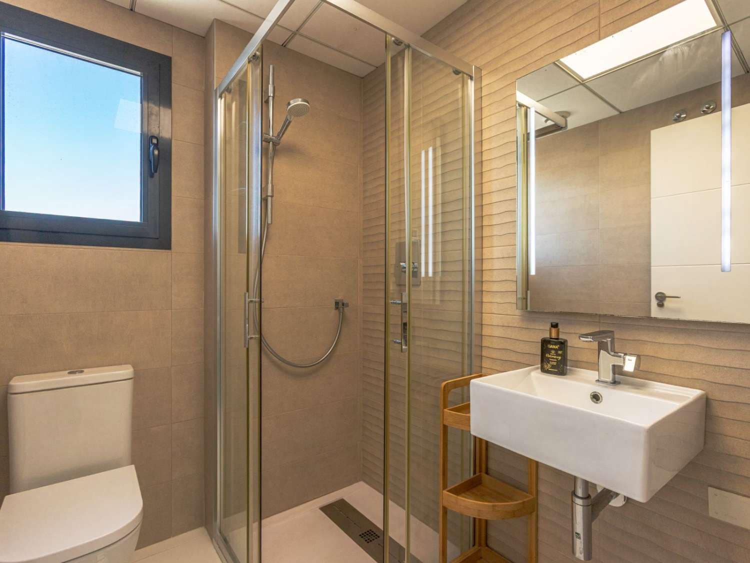 2 bedroom Apartment for sale in Torrevieja with pool - € 265,000 (Ref: 9655783)