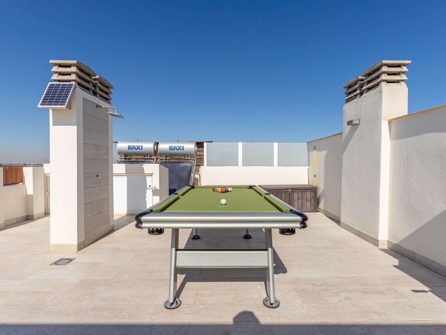 2 bedroom Apartment for sale in Torrevieja with pool - € 265,000 (Ref: 9655783)