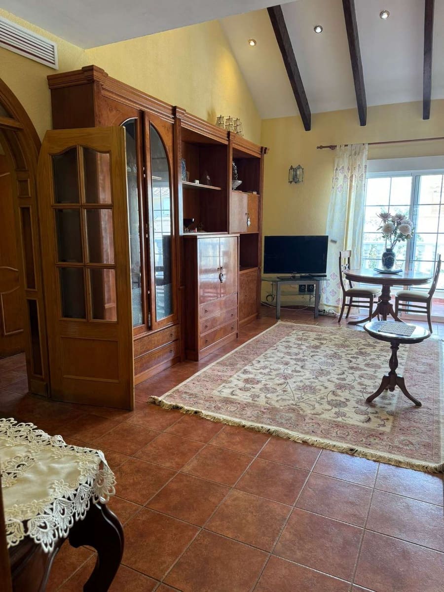 4 makuuhuone Huvila myytävänä paikassa Orihuela Costa mukana uima-altaan - 570 000 € (Ref: 9666141)