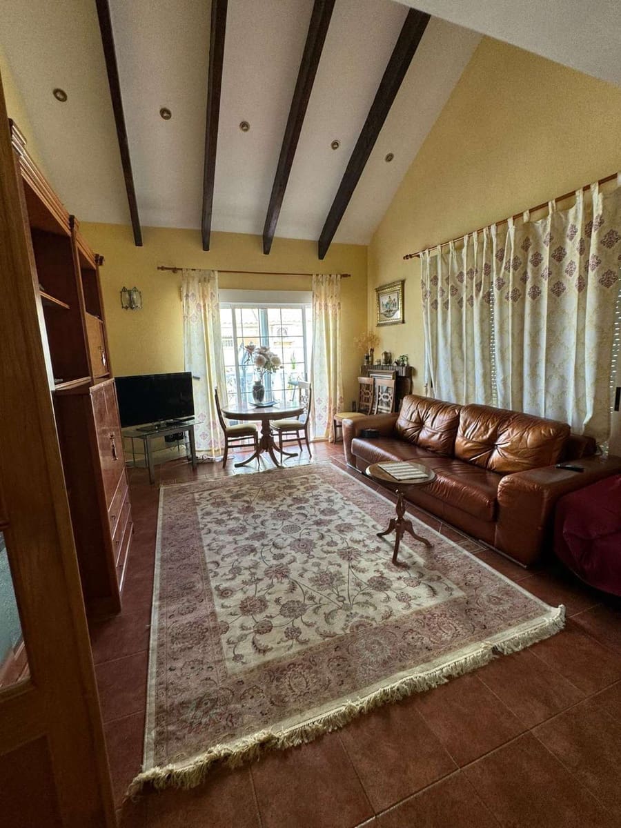 4 makuuhuone Huvila myytävänä paikassa Orihuela Costa mukana uima-altaan - 570 000 € (Ref: 9666141)