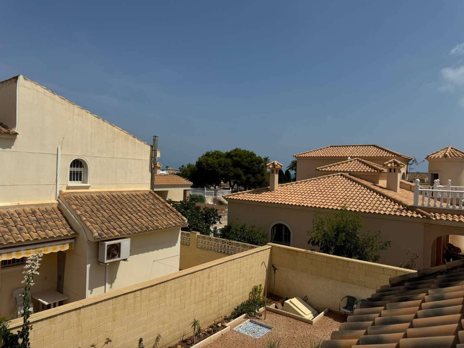 4 makuuhuone Huvila myytävänä paikassa Orihuela Costa mukana uima-altaan - 570 000 € (Ref: 9666141)