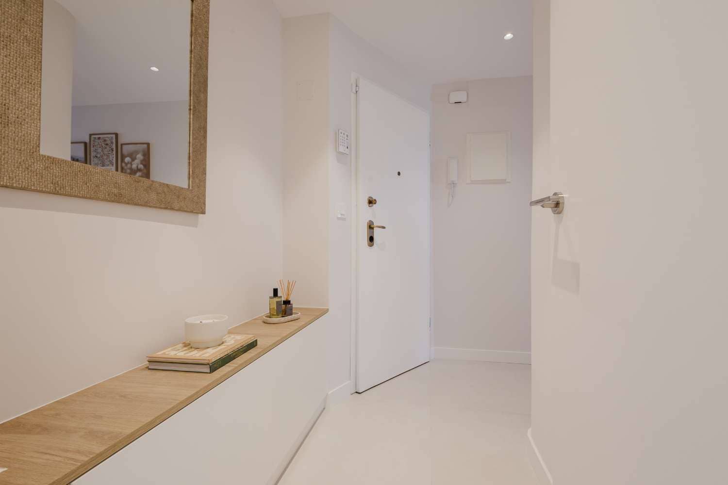 3 sypialnia Apartament na sprzedaż w Torrevieja z basenem - 349 000 € (Ref: 9666142)