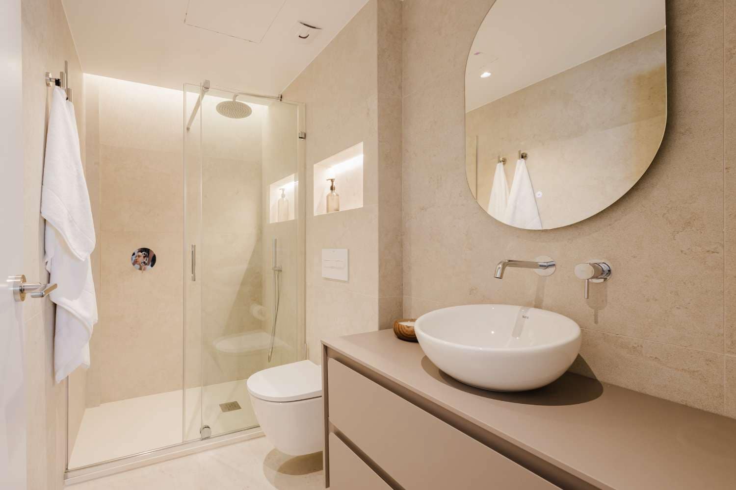 3 sypialnia Apartament na sprzedaż w Torrevieja z basenem - 349 000 € (Ref: 9666142)