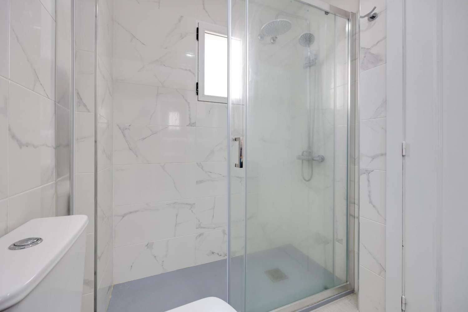 2 bedroom Apartment for sale in Torrevieja with pool - € 159,969 (Ref: 9670219)