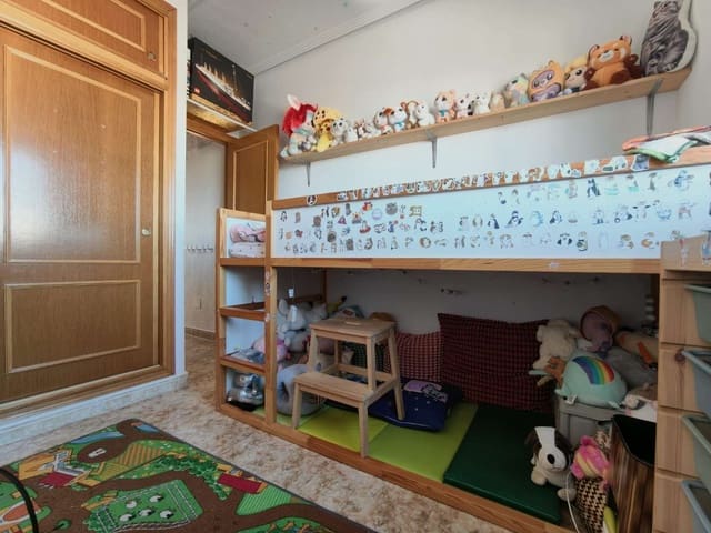 2 slaapkamer Appartement te koop in Punta Prima, Orihuela met zwembad garage - € 235.000 (Ref: 9673969)