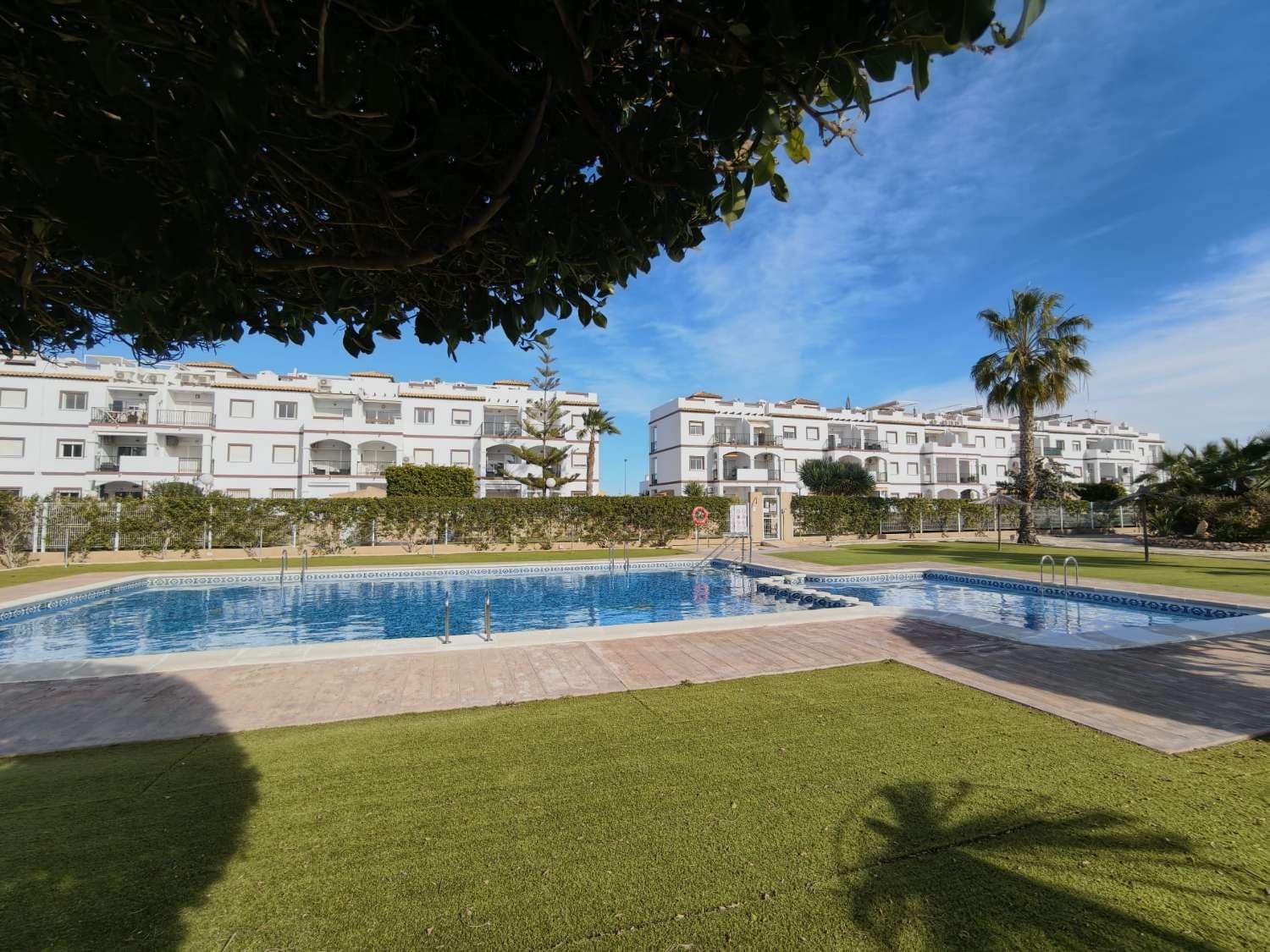 2 slaapkamer Appartement te koop in Orihuela Costa met zwembad garage - € 235.000 (Ref: 9673969)