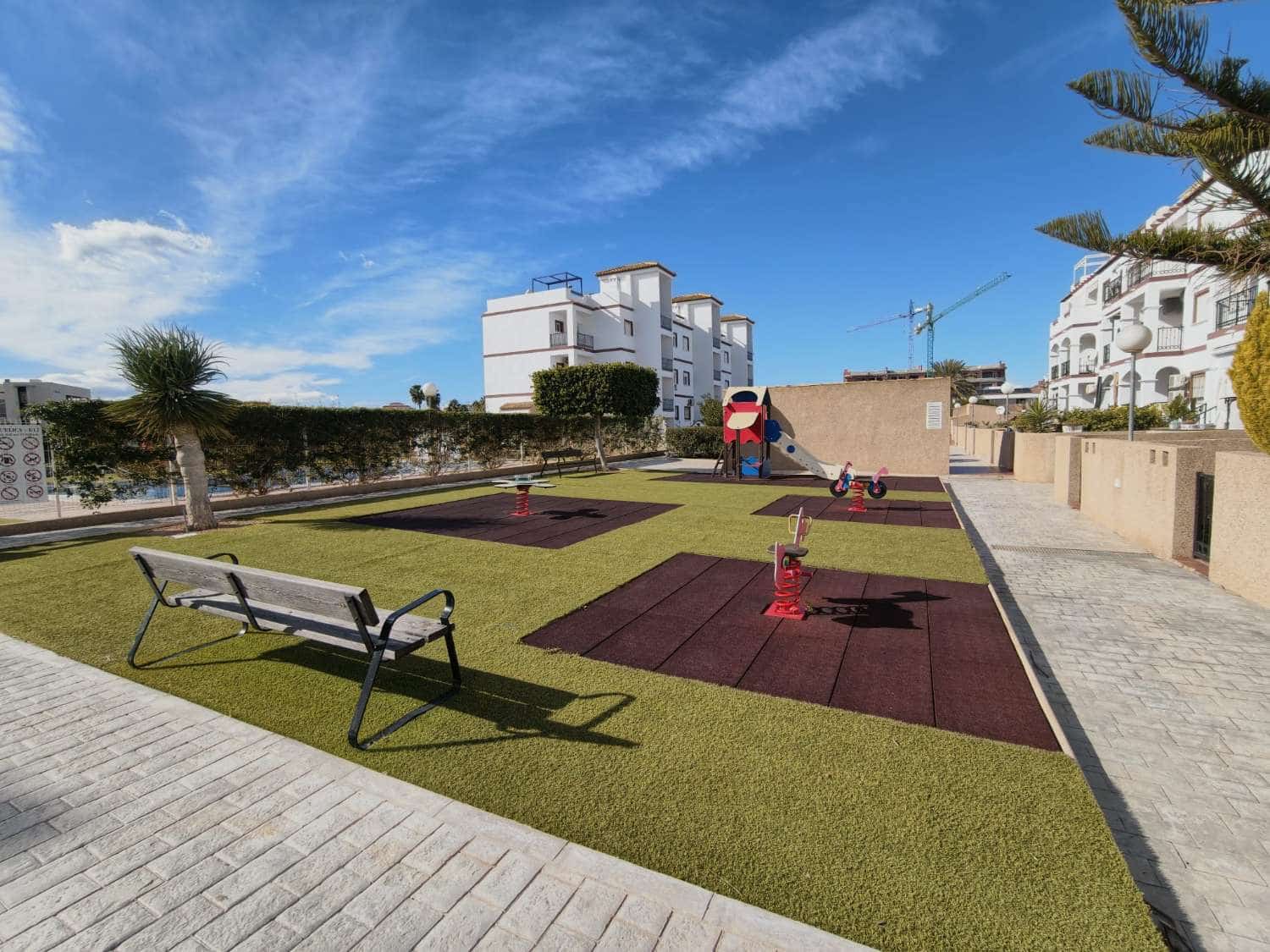 2 slaapkamer Appartement te koop in Orihuela Costa met zwembad garage - € 235.000 (Ref: 9673969)