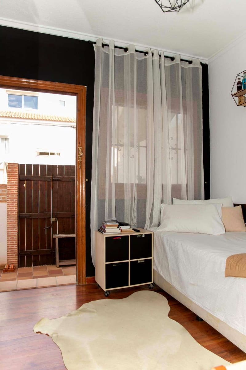 3 slaapkamer Appartement te koop in Torrevieja - € 189.900 (Ref: 9673970)