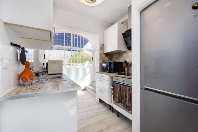 Chalet de 2 habitaciones en San Fulgencio en venta con piscina - 239.969 € (Ref: 9673973)