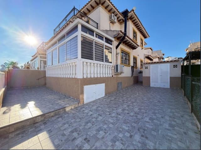 2 soverom Bungalow til salgs i Blue Lagoon med svømmebasseng garasje - € 225 000 (Ref: 9677008)