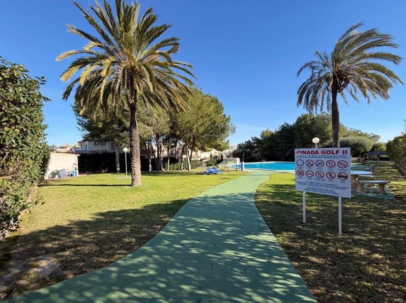 2 soverom Bungalow til salgs i Orihuela Costa med svømmebasseng garasje - € 225 000 (Ref: 9677008)