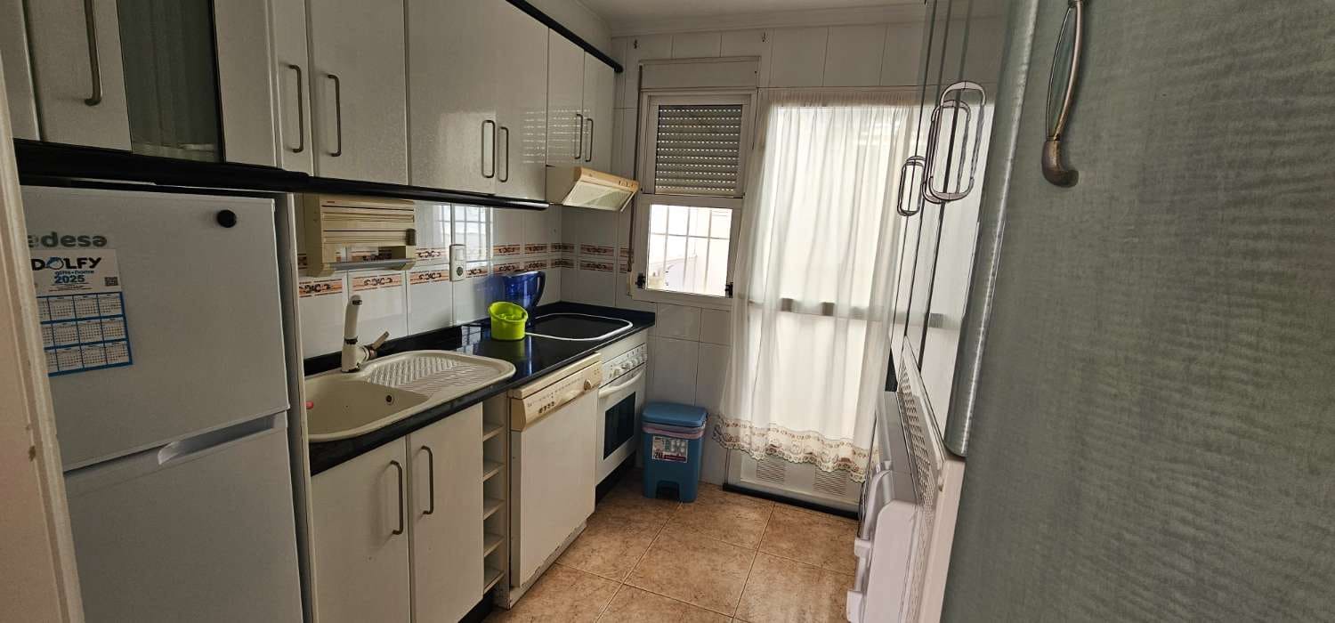 Adosado de 4 habitaciones en Torrevieja en venta con garaje - 292.000 € (Ref: 9679610)