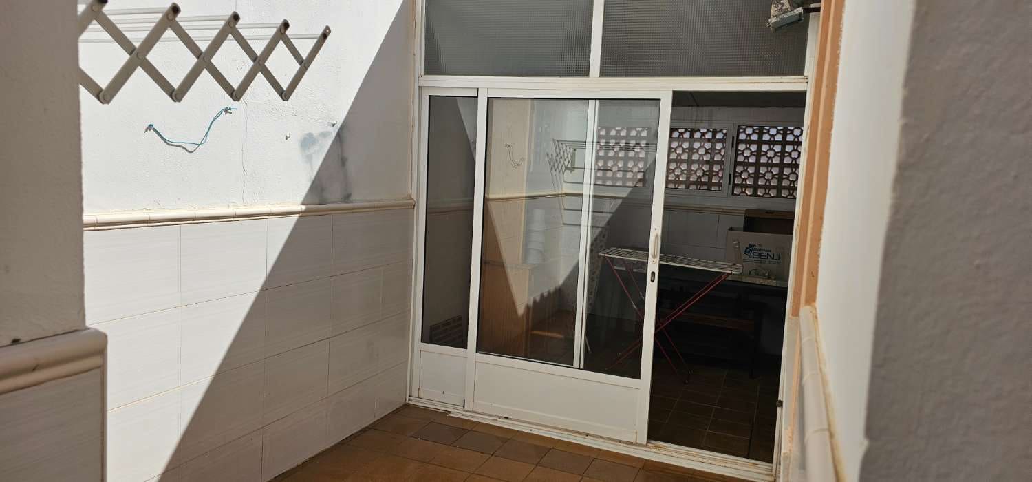 Adosado de 4 habitaciones en Torrevieja en venta con garaje - 292.000 € (Ref: 9679610)