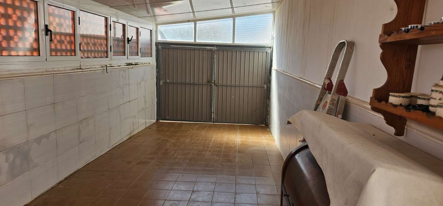 Adosado de 4 habitaciones en Torrevieja en venta con garaje - 292.000 € (Ref: 9679610)