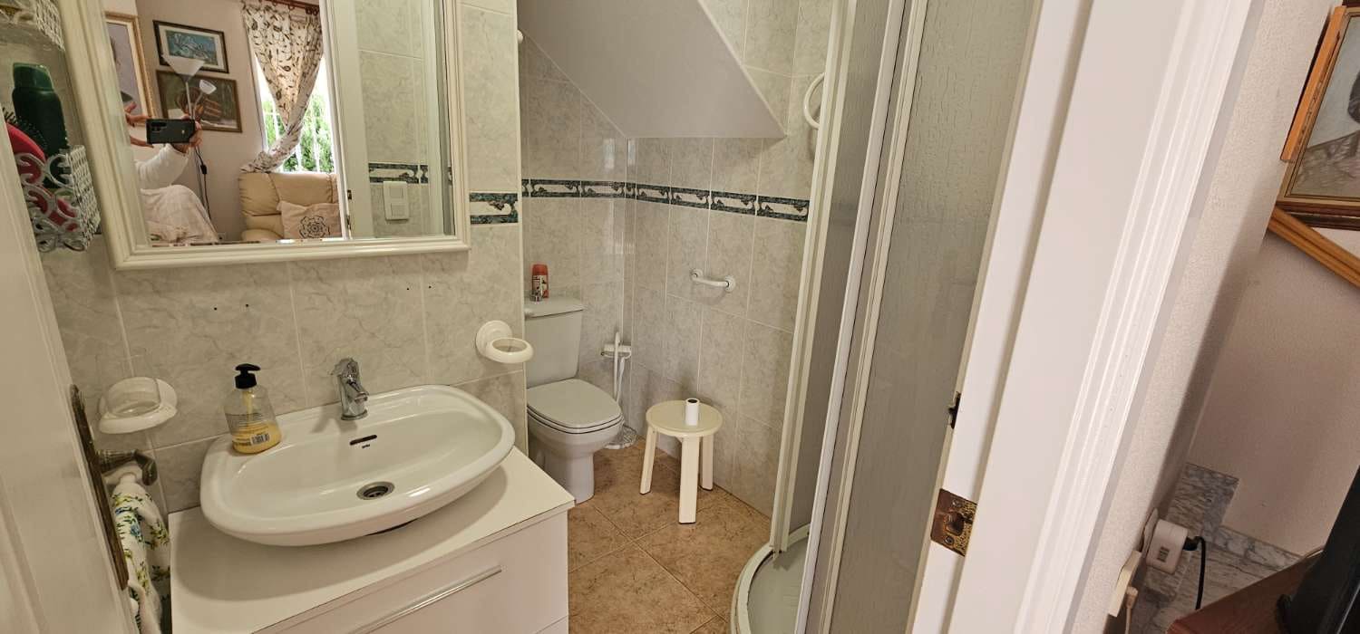 Adosado de 4 habitaciones en Torrevieja en venta con garaje - 292.000 € (Ref: 9679610)