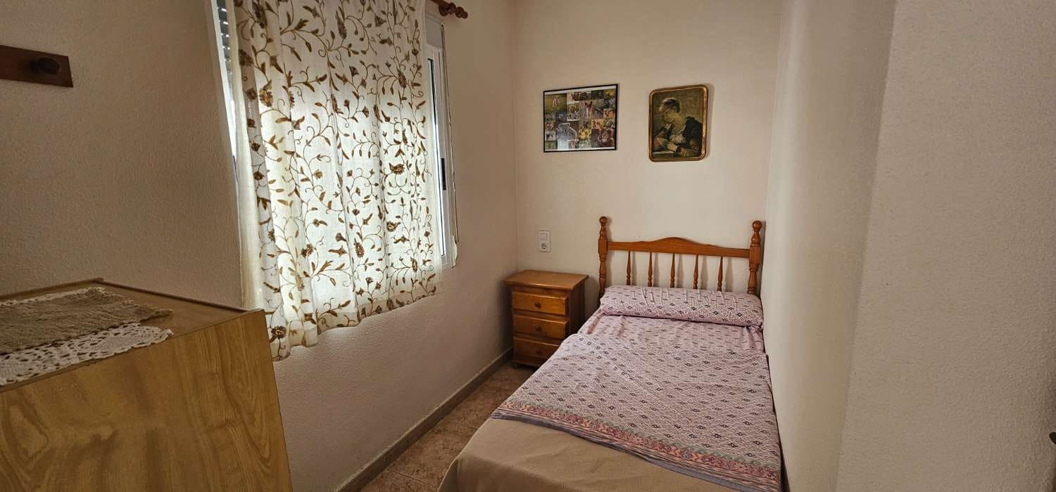 Adosado de 4 habitaciones en Torrevieja en venta con garaje - 292.000 € (Ref: 9679610)