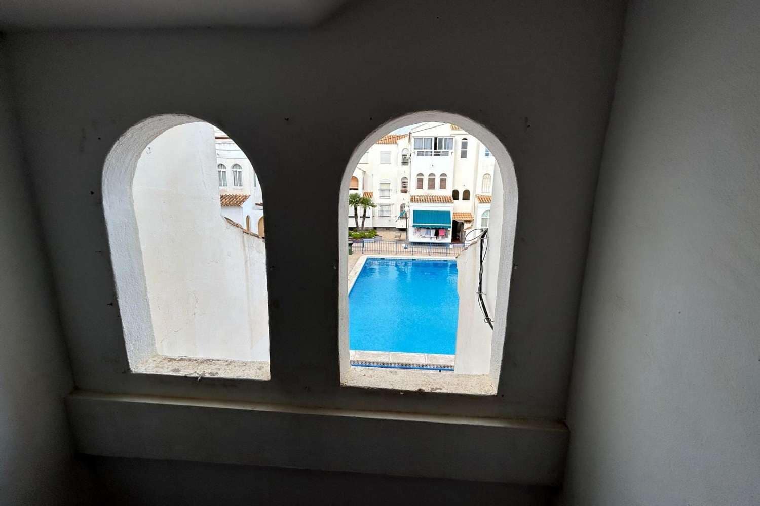 Studio til salg i La Veleta med swimmingpool - € 95.000 (Ref: 9686206)