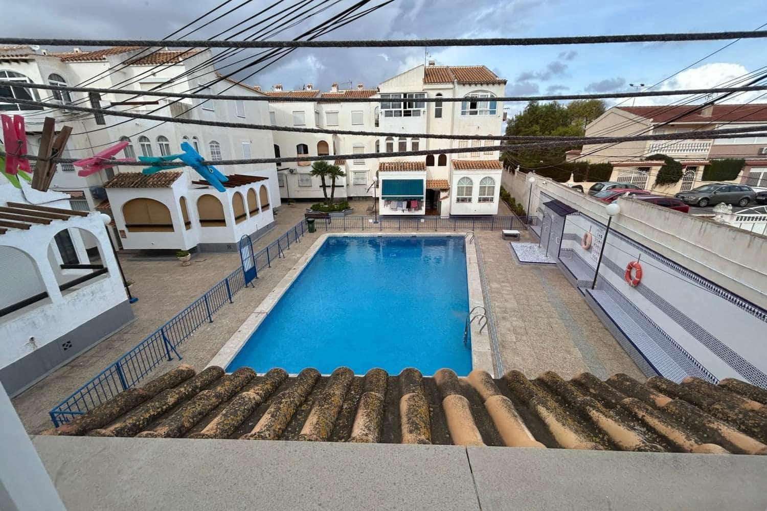 Studio til salg i La Veleta med swimmingpool - € 95.000 (Ref: 9686206)