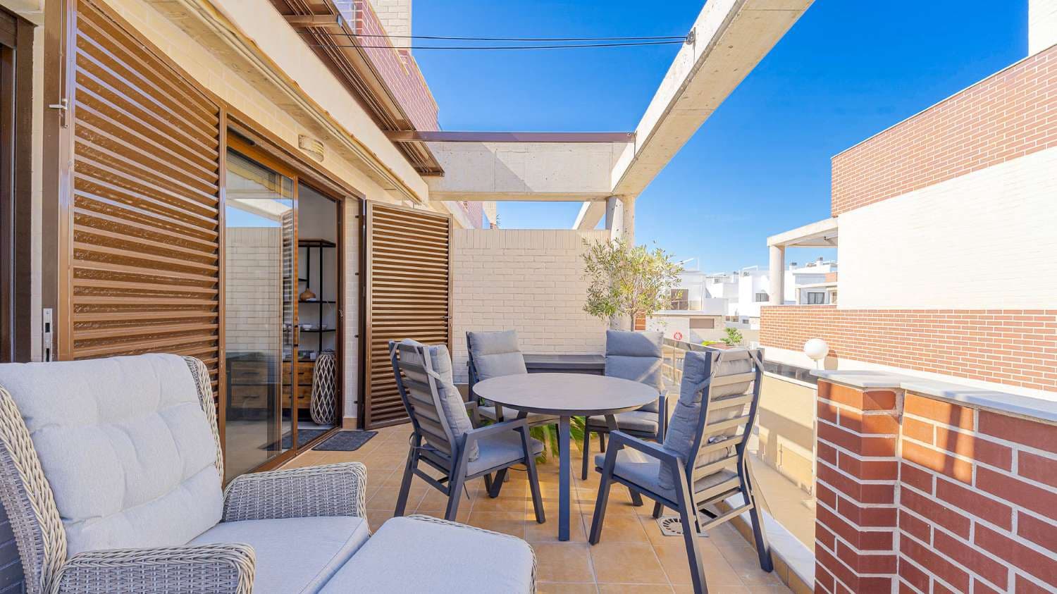 3 soverom Penthouse til salgs i Orihuela Costa med svømmebasseng garasje - € 249 900 (Ref: 9714631)