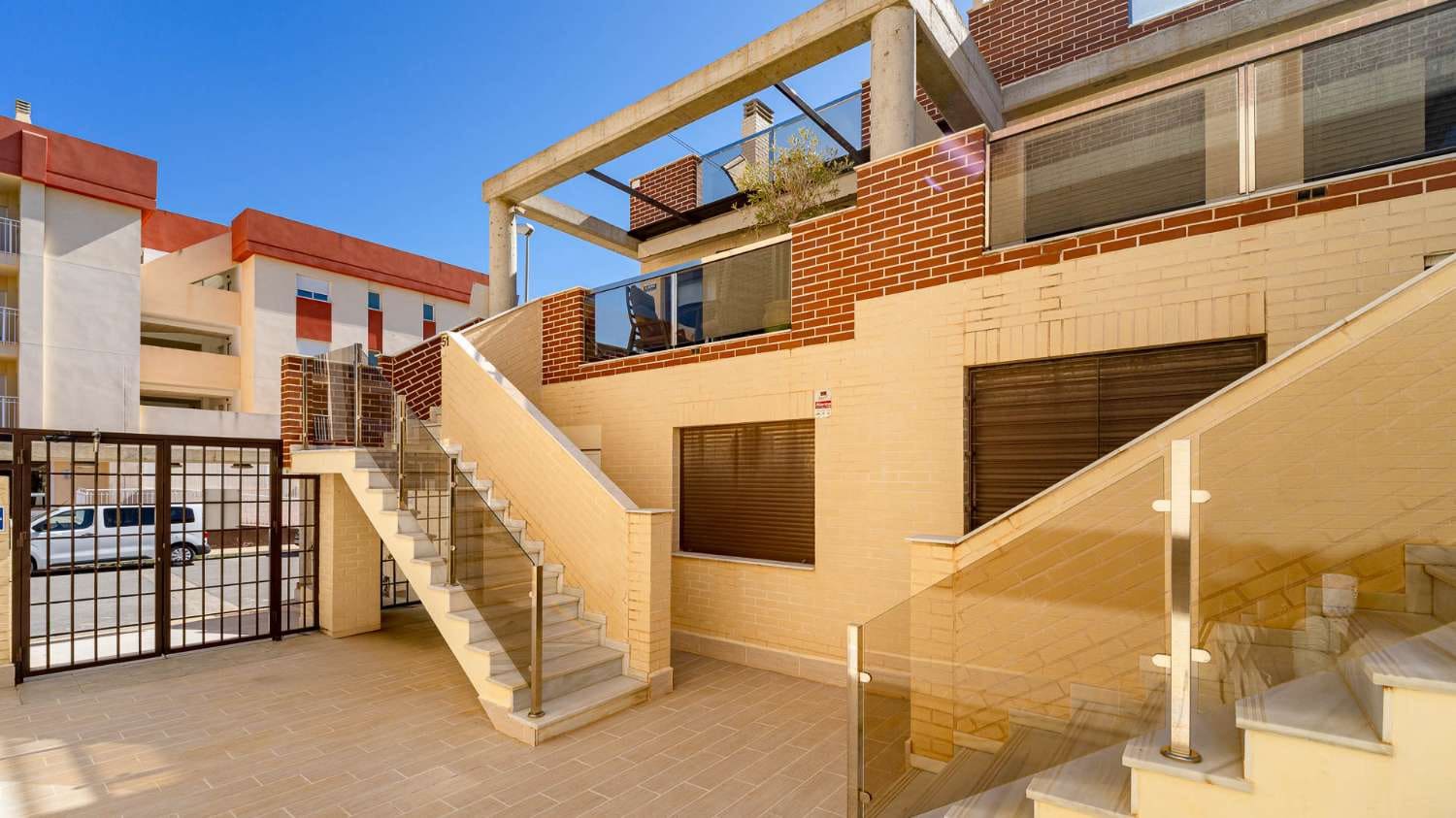 3 soverom Penthouse til salgs i Orihuela Costa med svømmebasseng garasje - € 249 900 (Ref: 9714631)