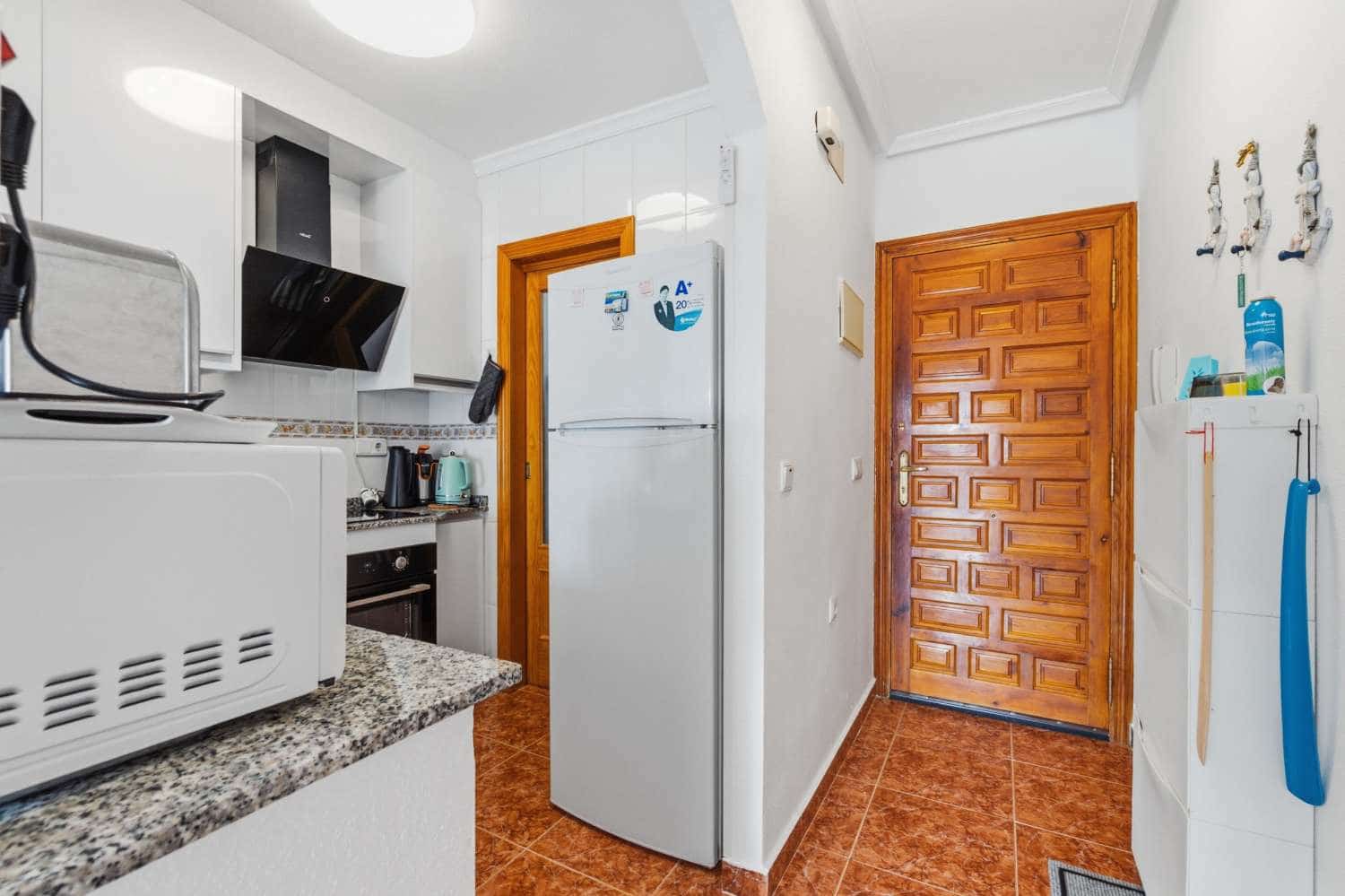 2 soveværelse Lejlighed til salg i Torrevieja med swimmingpool - € 145.000 (Ref: 9719710)