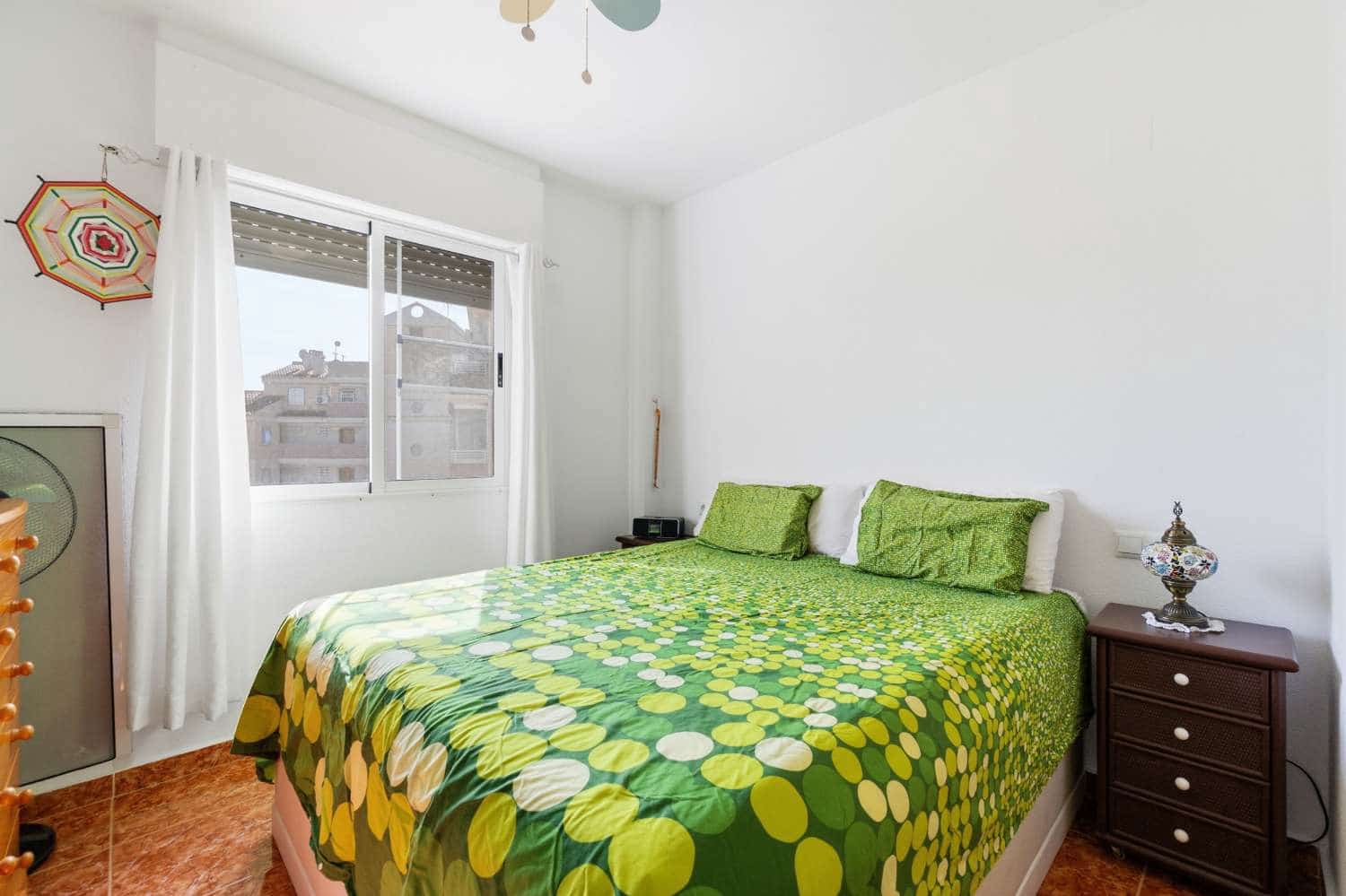 2 soveværelse Lejlighed til salg i Torrevieja med swimmingpool - € 145.000 (Ref: 9719710)