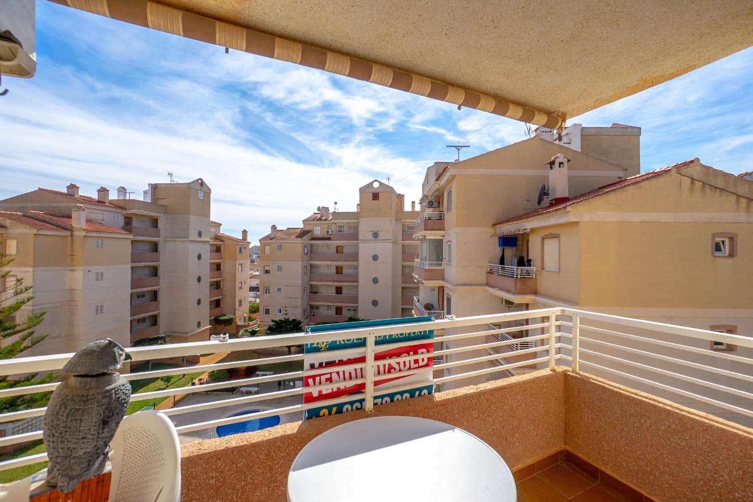 2 soveværelse Lejlighed til salg i Torrevieja med swimmingpool - € 145.000 (Ref: 9719710)