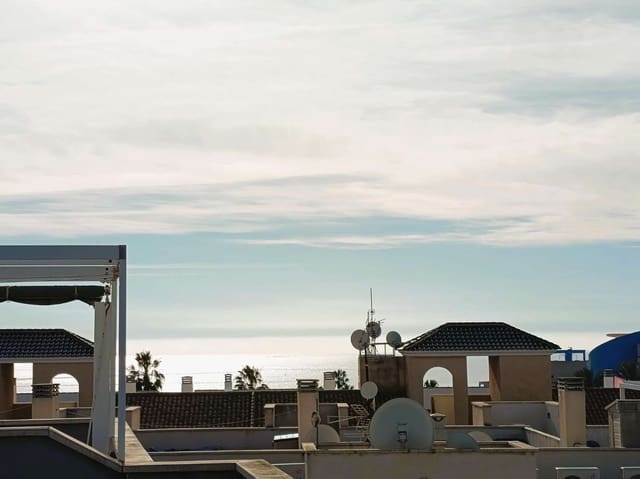 2 soverom Leilighet til salgs i Cabo Roig, Orihuela med svømmebasseng garasje - € 219 000 (Ref: 9721445)