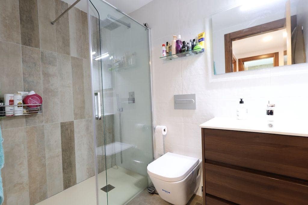 Adosado de 4 habitaciones en Cabo Roig en venta - 330.000 € (Ref: 9721446)