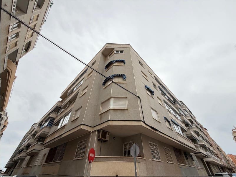 2 chambre Appartement à vendre à Torrevieja - 174 500 € (Ref: 9726460)