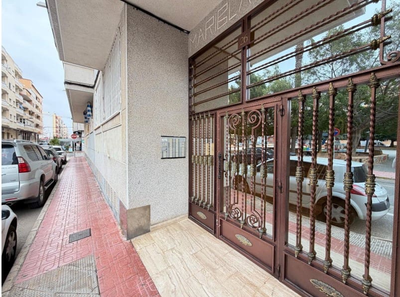 2 chambre Appartement à vendre à Torrevieja - 174 500 € (Ref: 9726460)