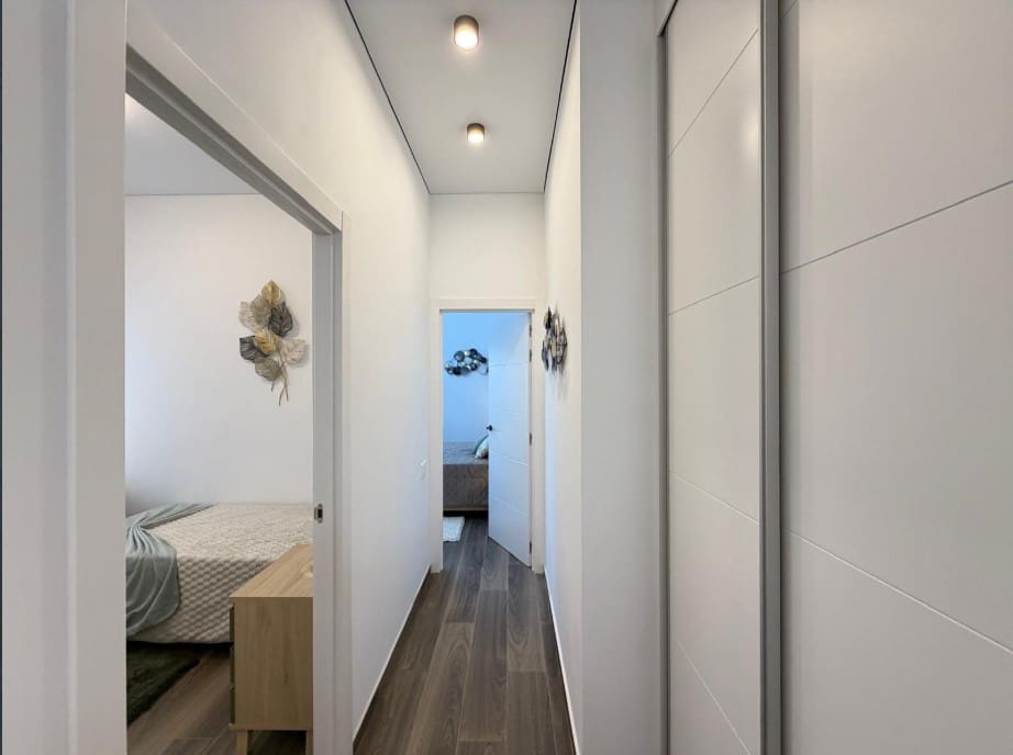 2 slaapkamer Appartement te koop in Torrevieja - € 169.900 (Ref: 9726461)