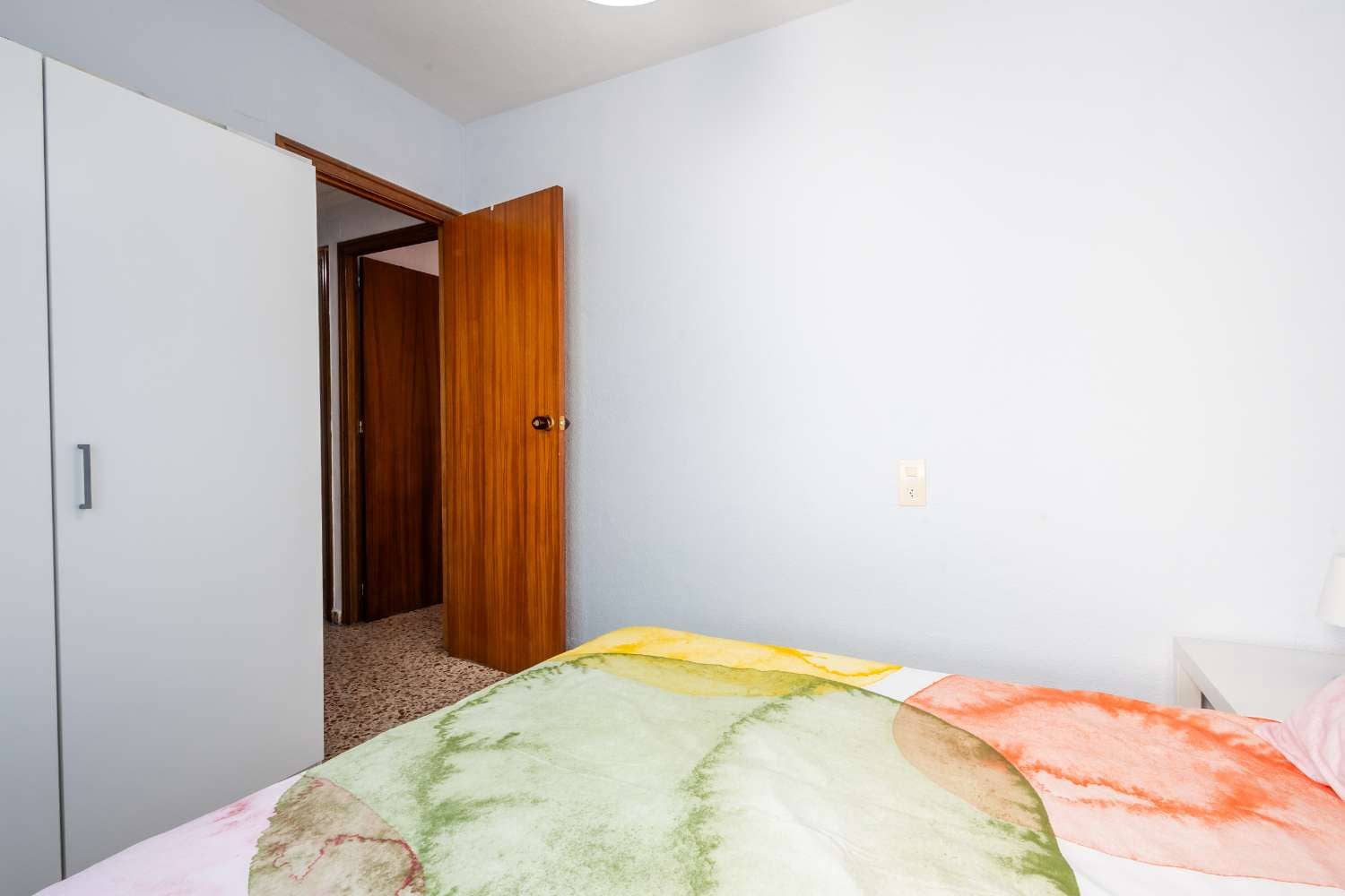 Apartamento de 3 habitaciones en Torrevieja en venta - 166.000 € (Ref: 9738330)