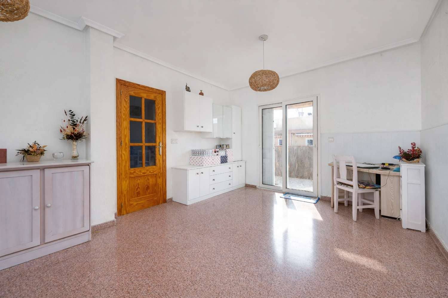 2 Zimmer Apartment zu verkaufen in Torrevieja - 154.900 € (Ref: 9738333)