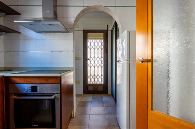 Chalet de 6 habitaciones en Los Almendros (Orihuela Costa), Orihuela en venta con piscina garaje - 365.000 € (Ref: 9751708)