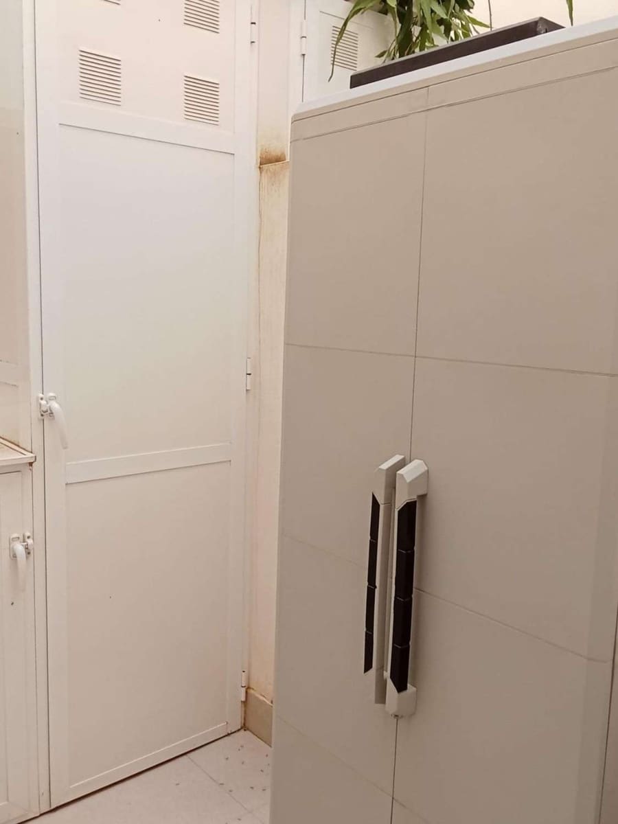 1 chambre Appartement à vendre à Torrevieja avec piscine garage - 175 000 € (Ref: 9777784)