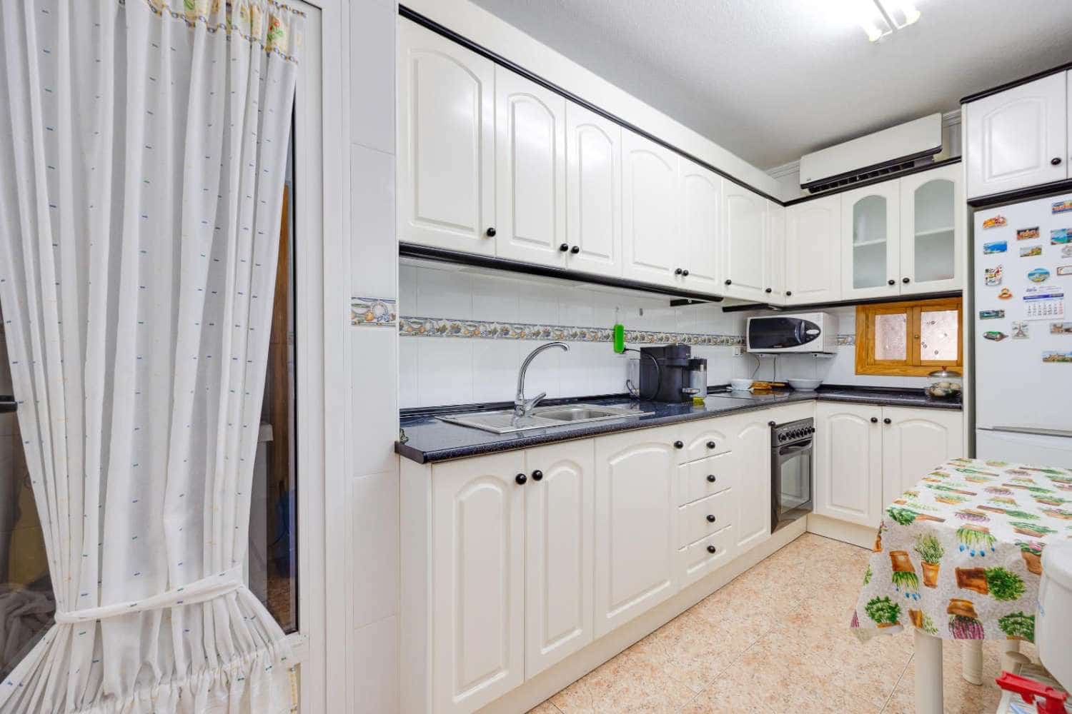 3 soverom Leilighet til salgs i Torrevieja med garasje - € 171 969 (Ref: 9777785)