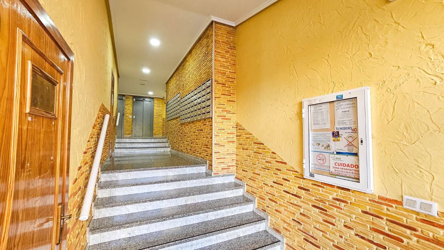 2 camera da letto Appartamento in vendita in Torrevieja con piscina - 125.000 € (Rif: 9788209)