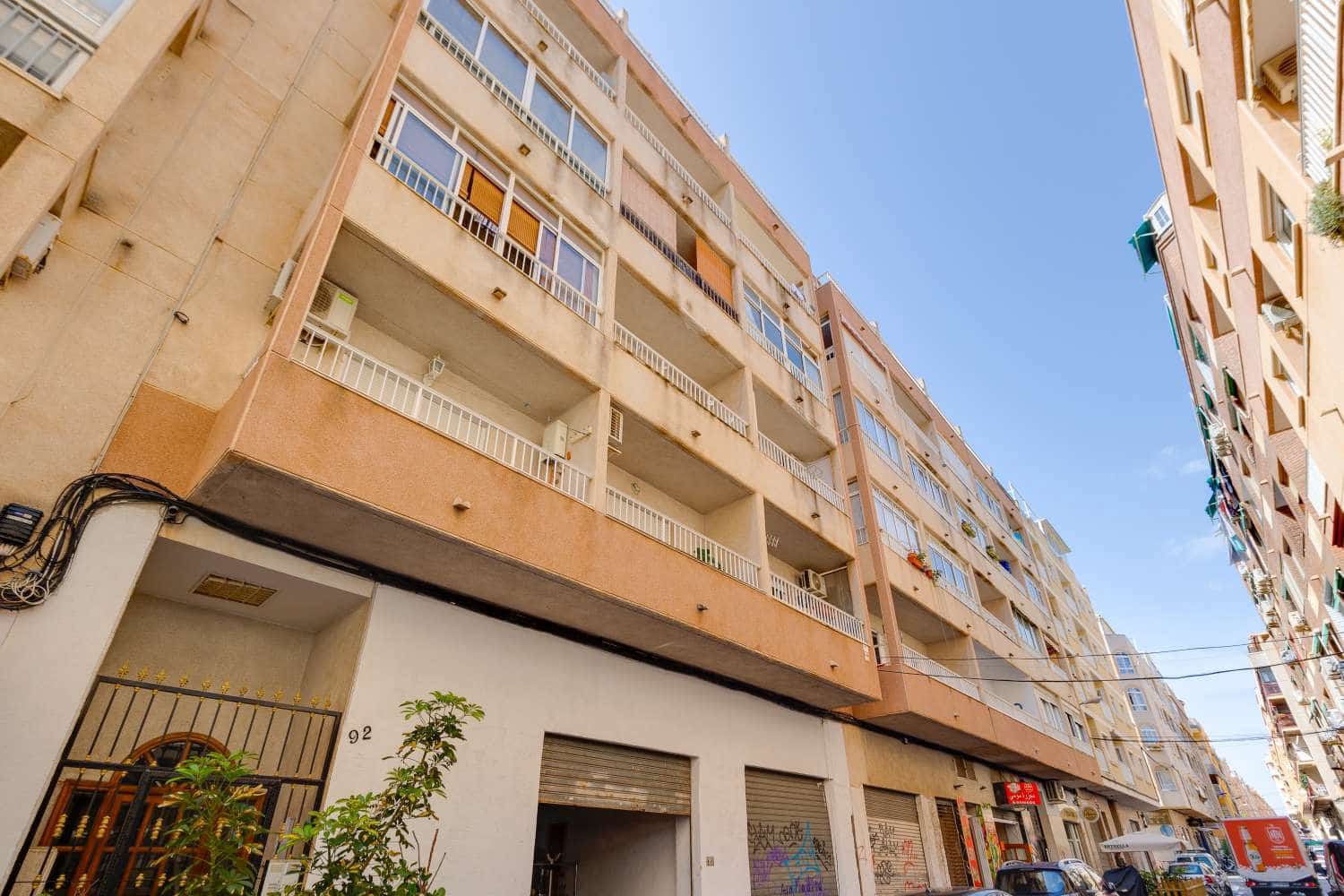 1 sypialnia Apartament na sprzedaż w Torrevieja z basenem - 99 990 € (Ref: 9790793)