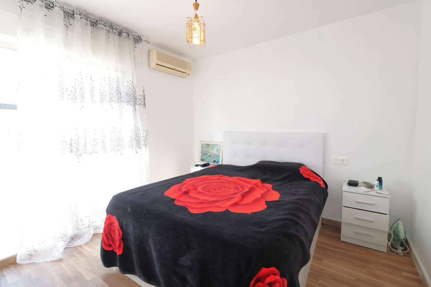 3 sovrum Bungalow till salu i Torrevieja med pool - 228 000 € (Ref: 9790794)