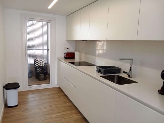 2 soverom Leilighet til salgs i Punta Prima, Torrevieja med svømmebasseng garasje - € 539 000 (Ref: 9796276)