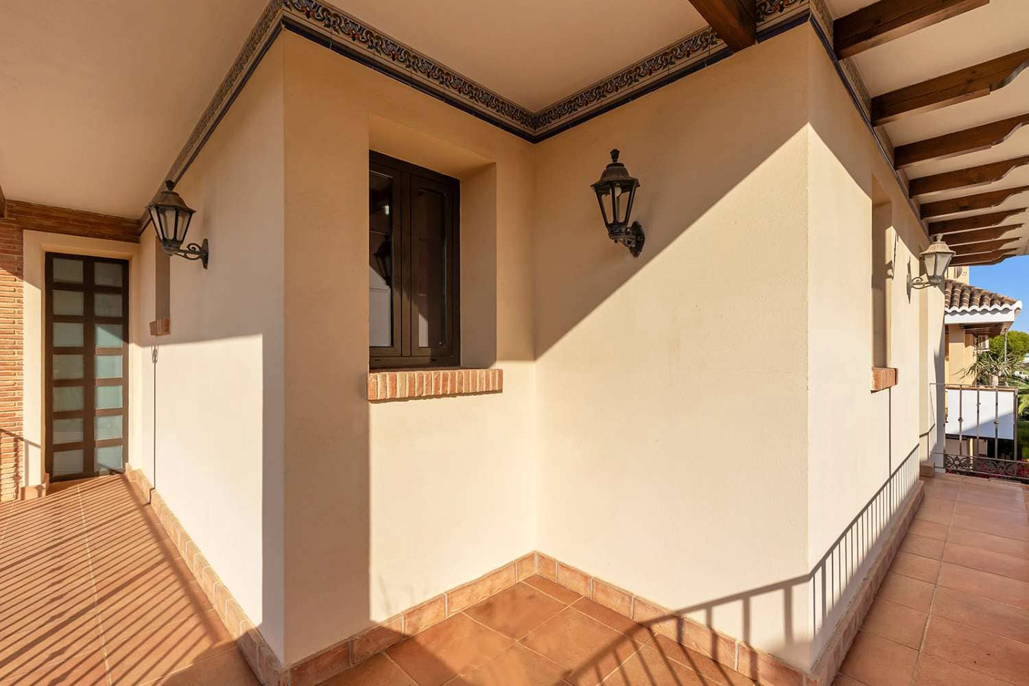 7 bedroom Villa for sale in La Veleta with pool - € 2,490,000 (Ref: 9828785)