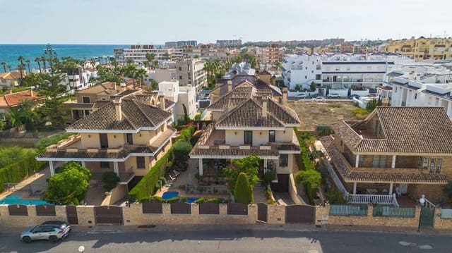 7 soveværelse Villa til salg i La Veleta, Torrevieja med swimmingpool - € 2.490.000 (Ref: 9828785)