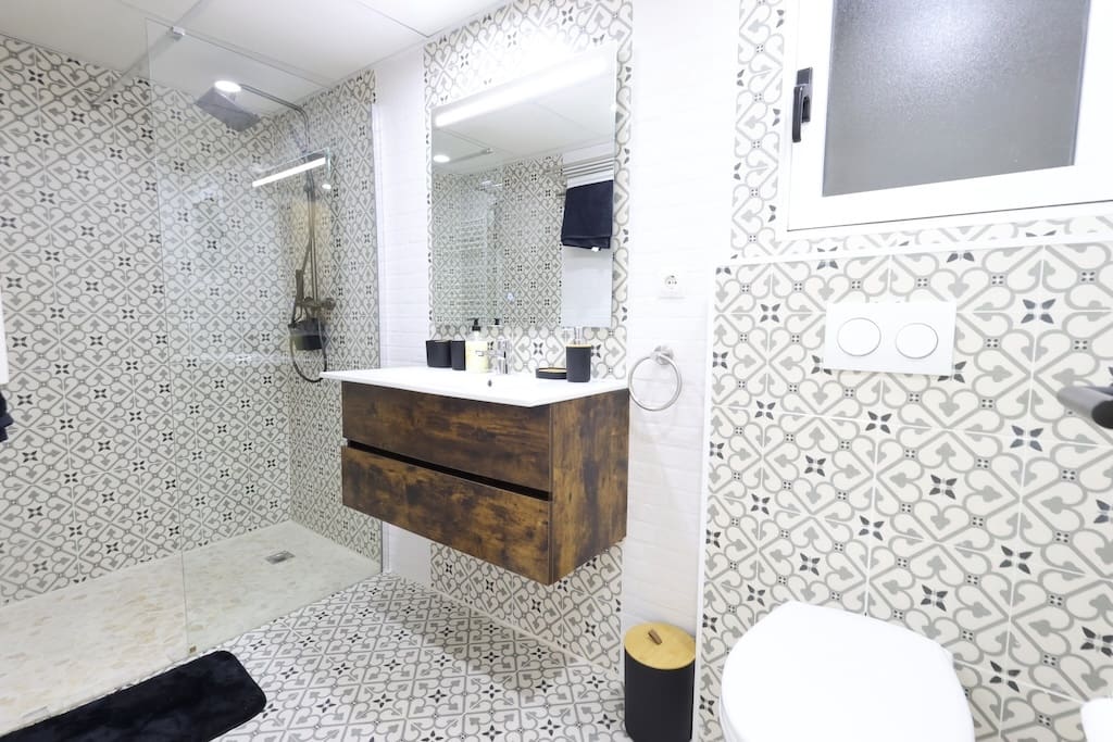 4 sypialnia Mieszkanie na sprzedaż w Torrevieja - 285 000 € (Ref: 9828786)