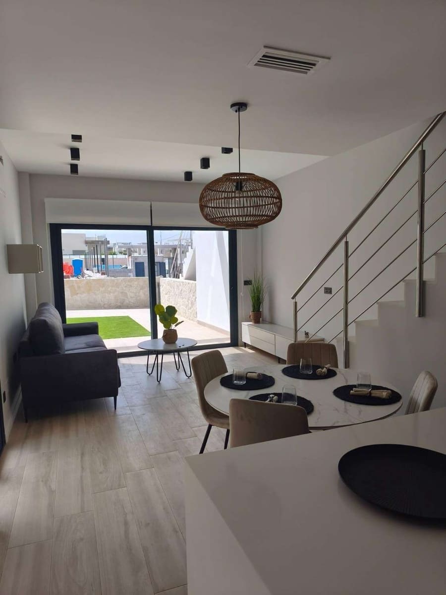 3 sovrum Bungalow till salu i Orihuela Costa med pool garage - 363 500 € (Ref: 9830883)